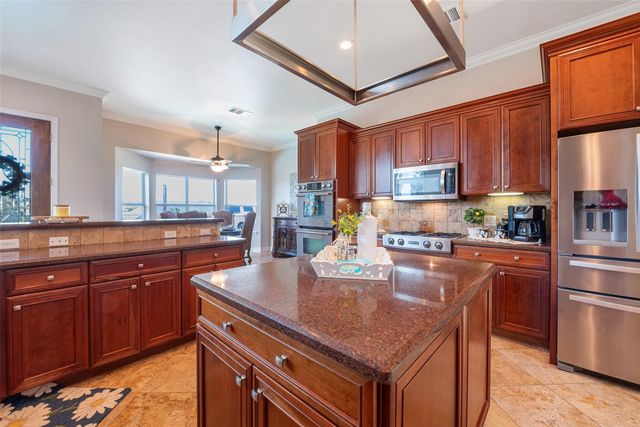 3211 Constitution Drive, Lago Vista, TX 78645