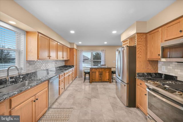 150 SWEETWATER LN, Newmanstown, PA 17073