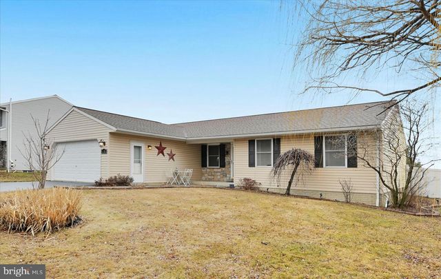 150 SWEETWATER LN, Newmanstown, PA 17073