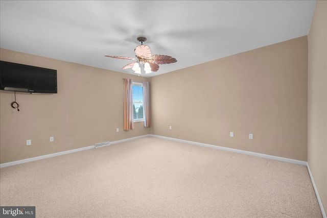 150 SWEETWATER LN, Newmanstown, PA 17073