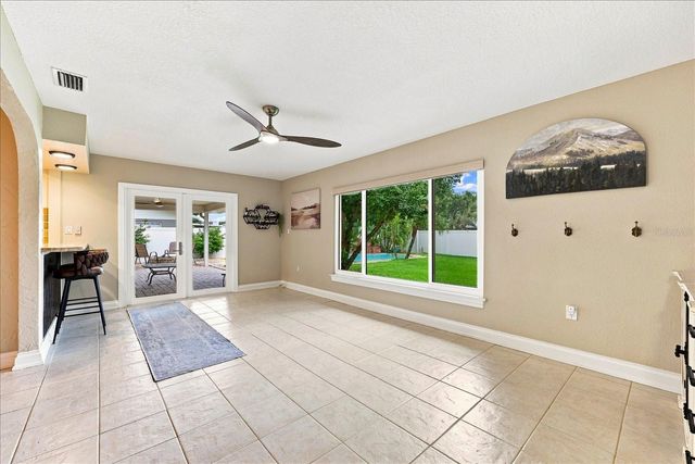 8805 KENWOOD ROAD, Seminole, FL 33777