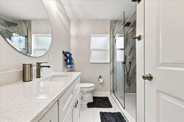 8805 KENWOOD ROAD, Seminole, FL 33777