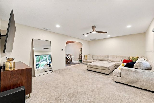 8805 KENWOOD ROAD, Seminole, FL 33777