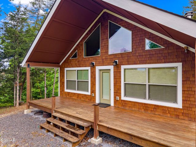 3517 Needles Way, Sevierville, TN 37876