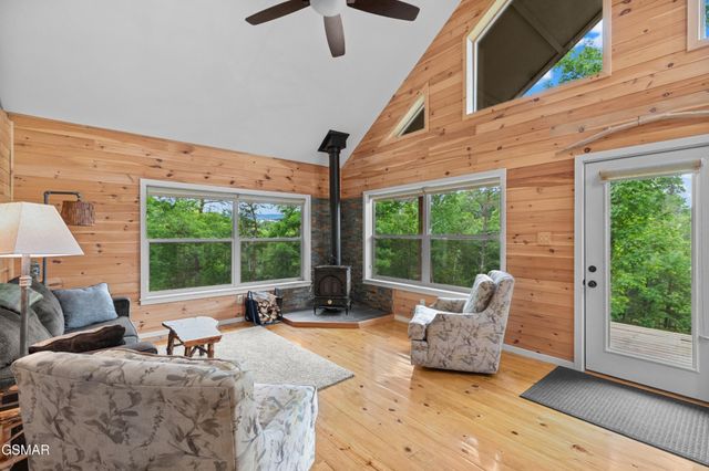 3517 Needles Way, Sevierville, TN 37876