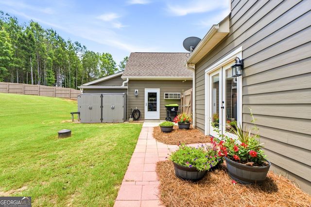 222 Thyme Leaf Way, Locust Grove, GA 30248