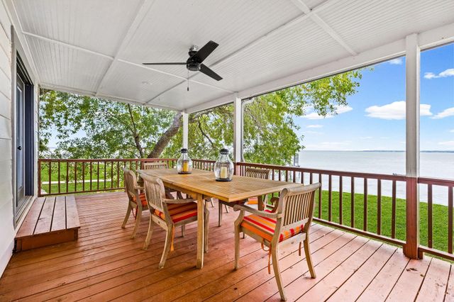 172 Indian Shore, Livingston, TX 77351