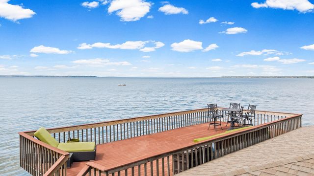 172 Indian Shore, Livingston, TX 77351