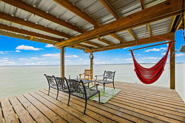 172 Indian Shore, Livingston, TX 77351