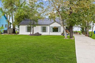 172 Indian Shore, Livingston, TX 77351