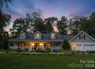 225 White Oak Road, Burnsville, NC 28714