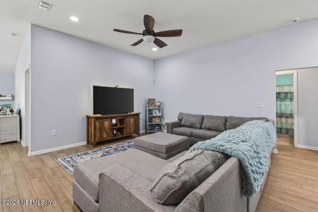 83122 VILLAGE Walk, Fernandina Beach, FL 32034