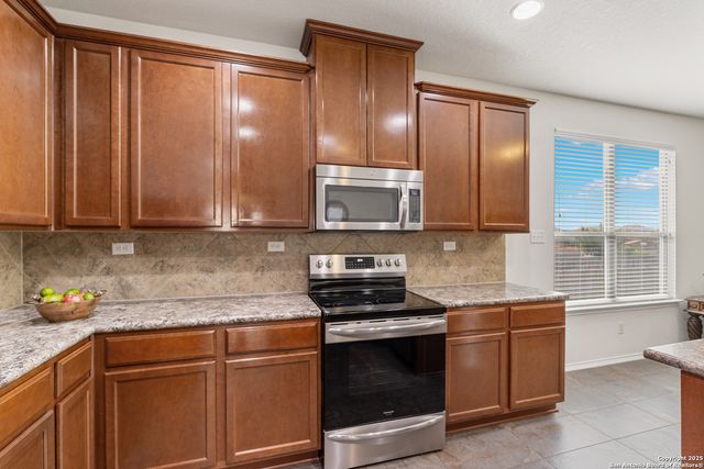 3343 Uresti, Converse, TX 78109