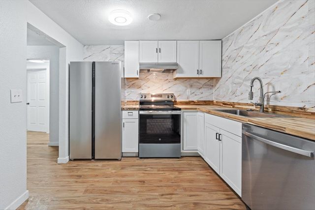 1936 MARY ANN STREET, Fairbanks, AK 99701
