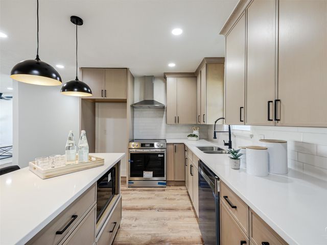 9011 Liptonshire Drive, Dallas, TX 75238