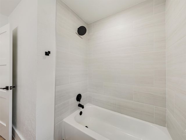 9011 Liptonshire Drive, Dallas, TX 75238