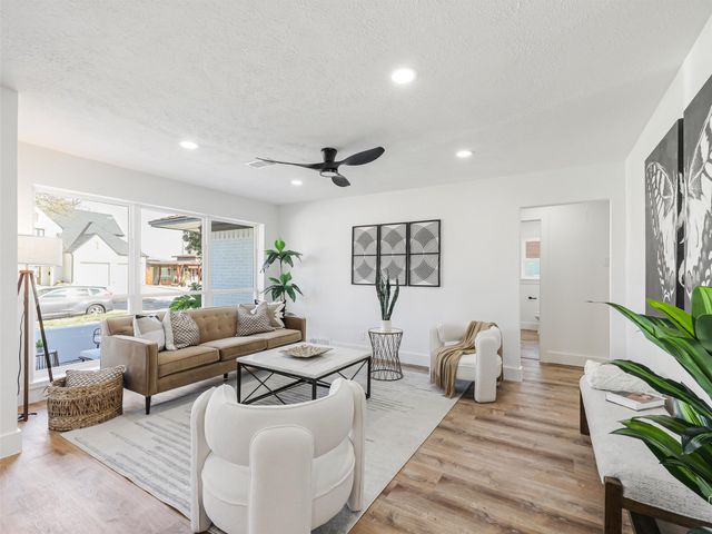 9011 Liptonshire Drive, Dallas, TX 75238