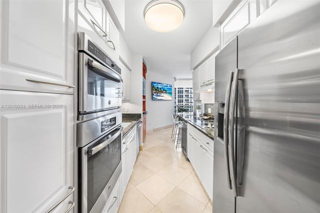 4779 Collins Ave 2404, Miami Beach, FL 33140