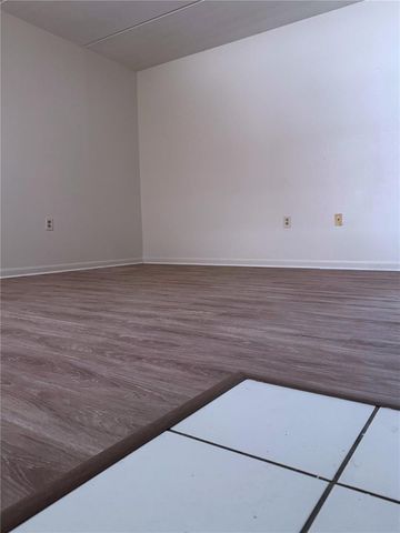 4718 JOSEPH COURT 220, Tampa, FL 33614