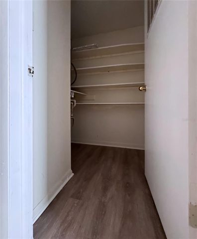 4718 JOSEPH COURT 220, Tampa, FL 33614