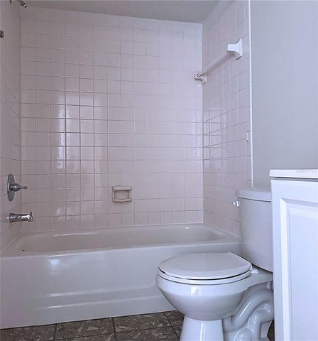 4718 JOSEPH COURT 220, Tampa, FL 33614