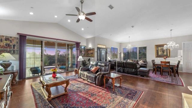 954 MIRAMAR DRIVE, Vista, CA 92081