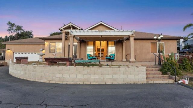 954 MIRAMAR DRIVE, Vista, CA 92081