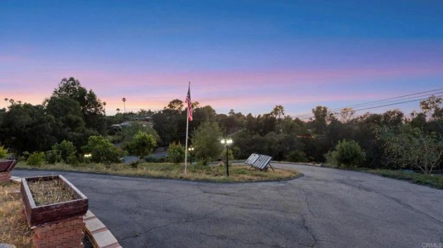 954 MIRAMAR DRIVE, Vista, CA 92081