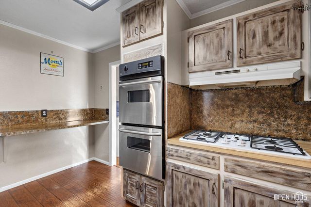 723 MAPLE STREET, Burkburnett, TX 76354