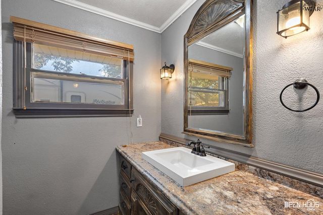 723 MAPLE STREET, Burkburnett, TX 76354