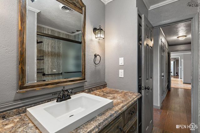 723 MAPLE STREET, Burkburnett, TX 76354