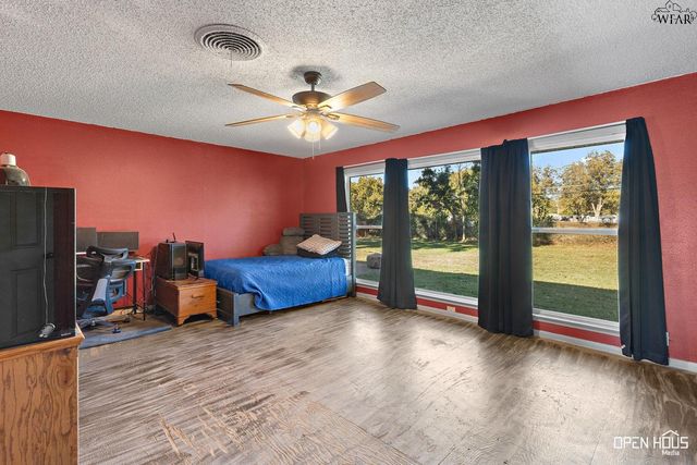 723 MAPLE STREET, Burkburnett, TX 76354