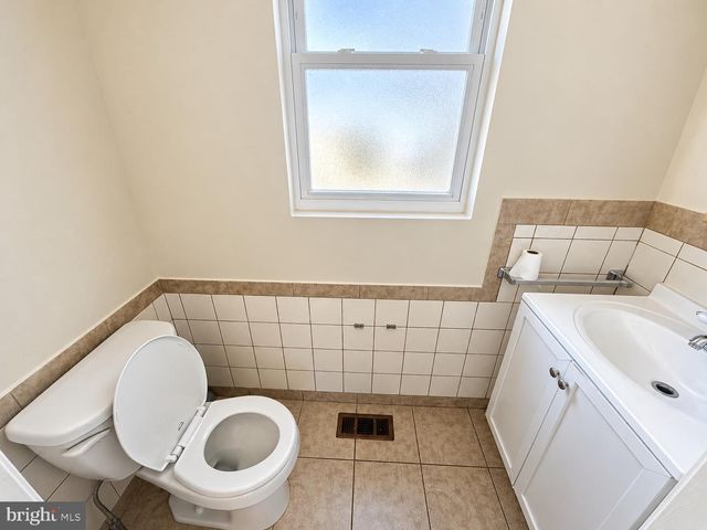 1501 RIVER RD, Cinnaminson, NJ 08077