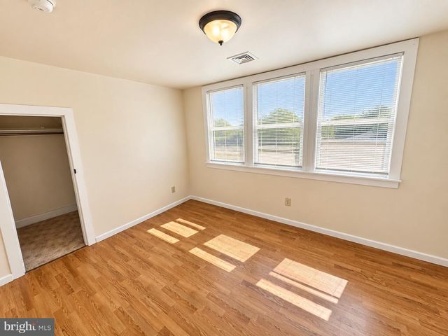 1501 RIVER RD, Cinnaminson, NJ 08077