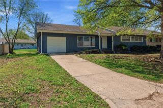 416 Sagebrush Lane, Belton, MO 64012