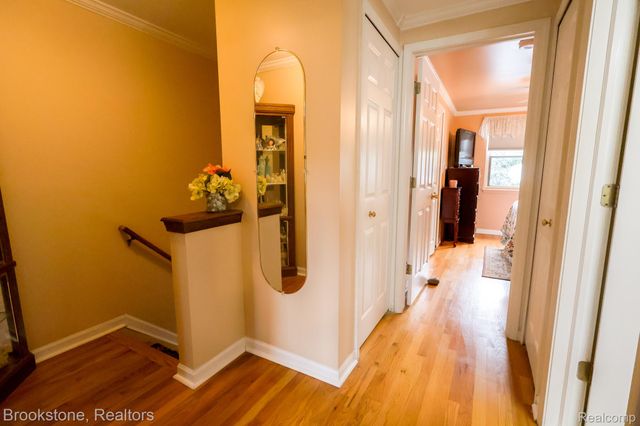 45737 Kensington, Utica, MI 48317