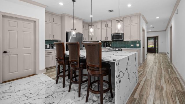 25445 Vine Circle, Cleveland, TX 77328