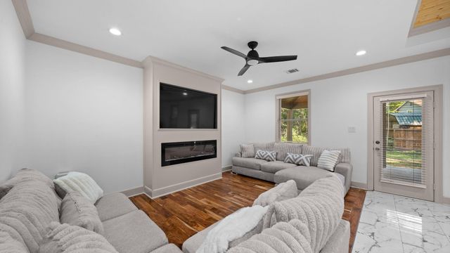 25445 Vine Circle, Cleveland, TX 77328