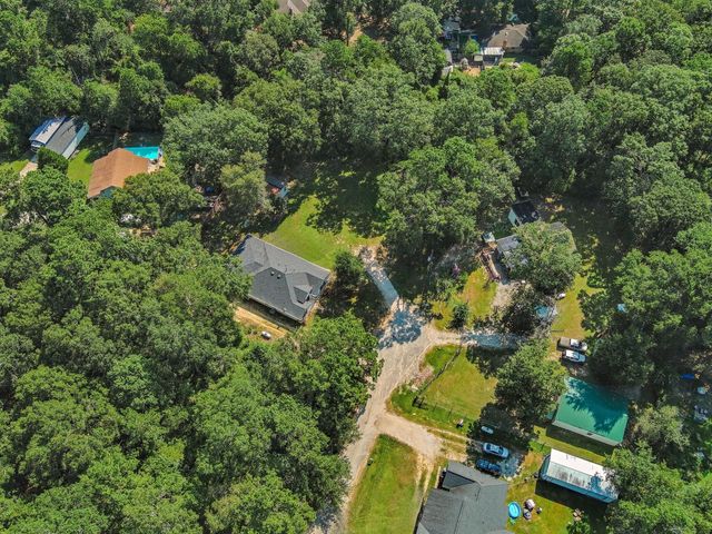25445 Vine Circle, Cleveland, TX 77328