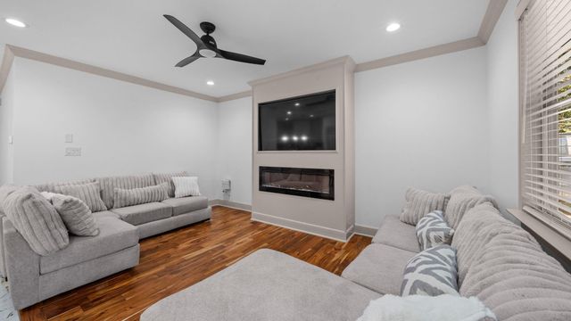 25445 Vine Circle, Cleveland, TX 77328