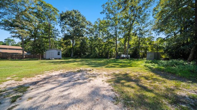 25445 Vine Circle, Cleveland, TX 77328