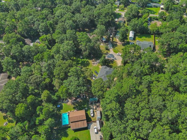 25445 Vine Circle, Cleveland, TX 77328