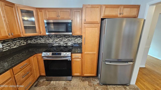 3131 Marlin Rd, Louisville, KY 40220