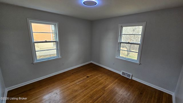 3131 Marlin Rd, Louisville, KY 40220