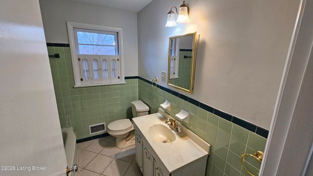 3131 Marlin Rd, Louisville, KY 40220