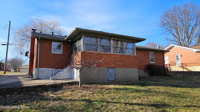 3131 Marlin Rd, Louisville, KY 40220