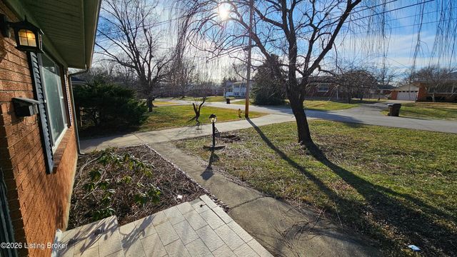 3131 Marlin Rd, Louisville, KY 40220