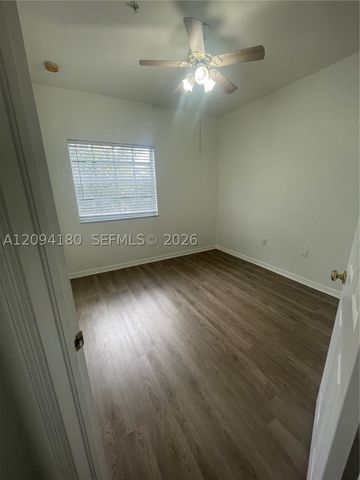 5600 NW 114th Pl 202, Doral, FL 33178