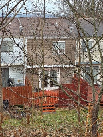 503 Winesap Dr, South Fayette, PA 15017