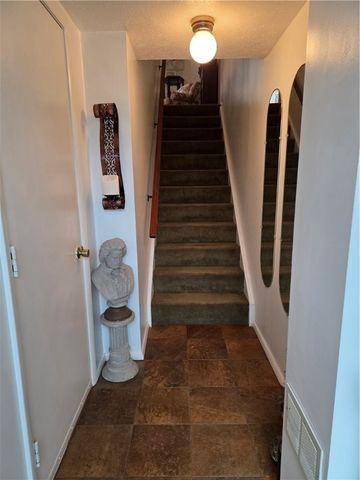 503 Winesap Dr, South Fayette, PA 15017